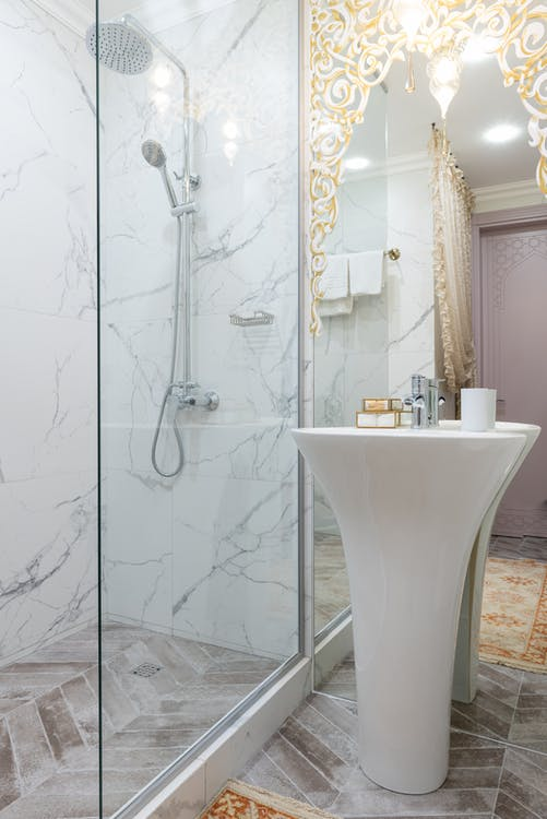 Clear glass shower door